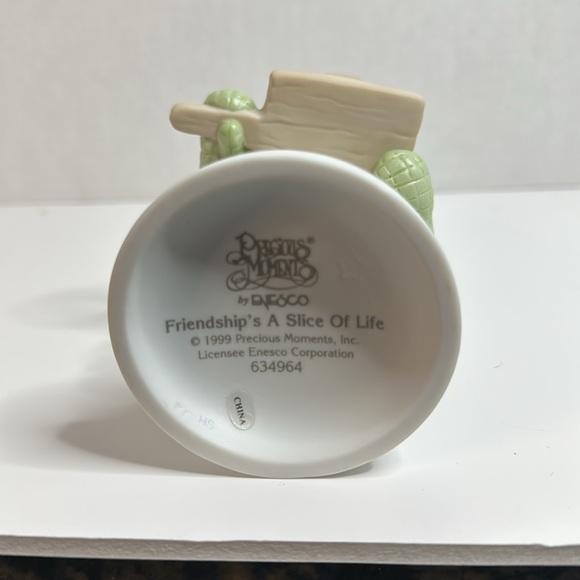 Vintage 1999 Precious Moments Figurine - Picture 5 of 6